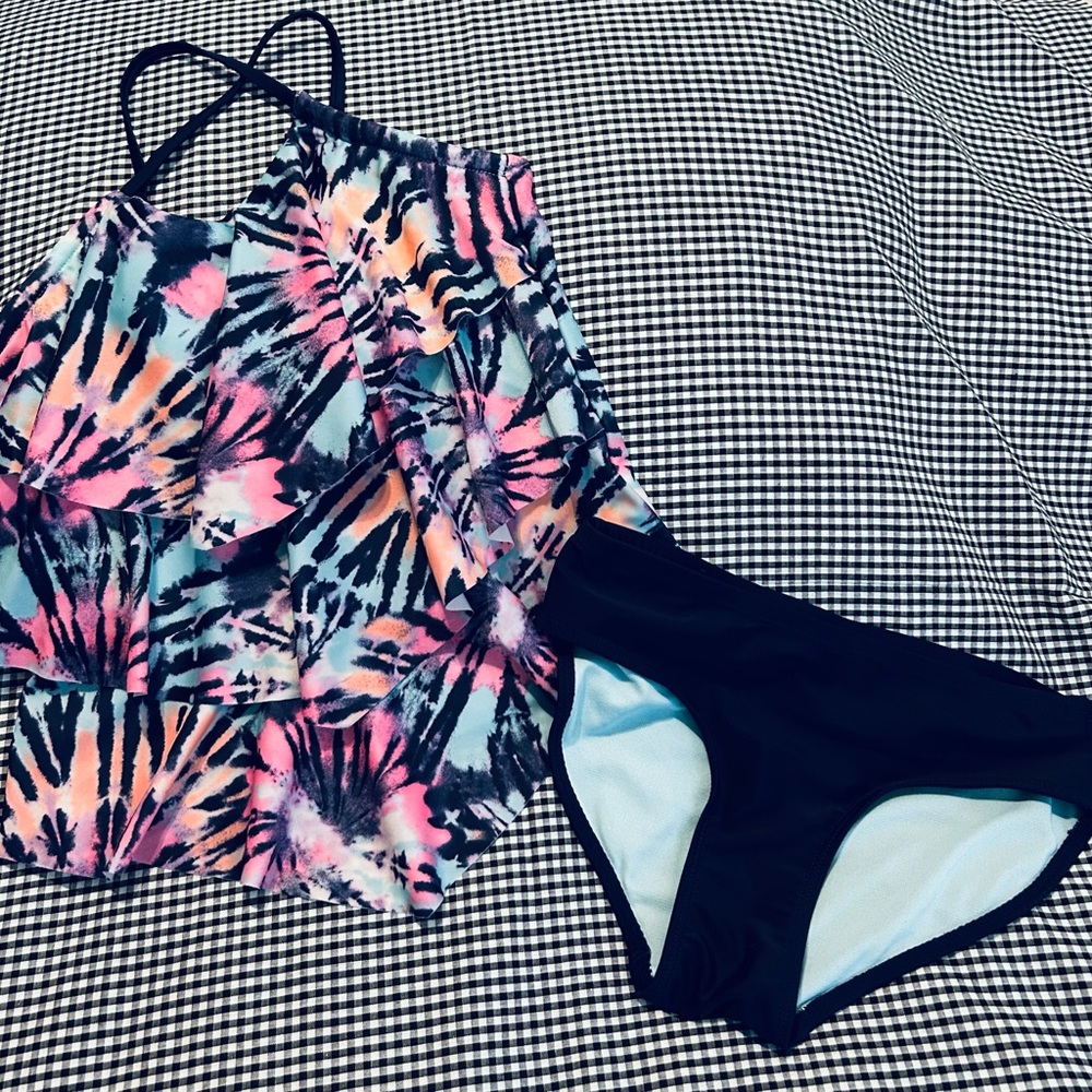 NWOT Justice Ruffled Tie-Dye Tankini Youth Size M-10/12